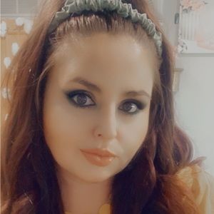 Meet your Posher, Mikki
